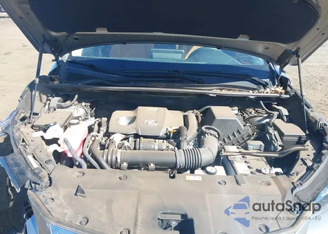 2021 Lexus Nx 300 z USA, uszkodzony, nr VIN JTJDARBZXM2193019